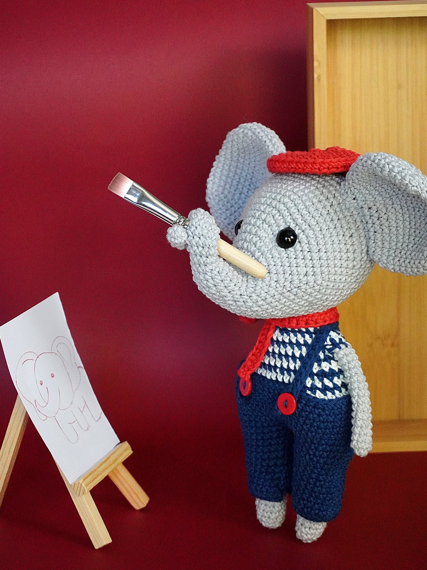 Titi l'éléphant artiste