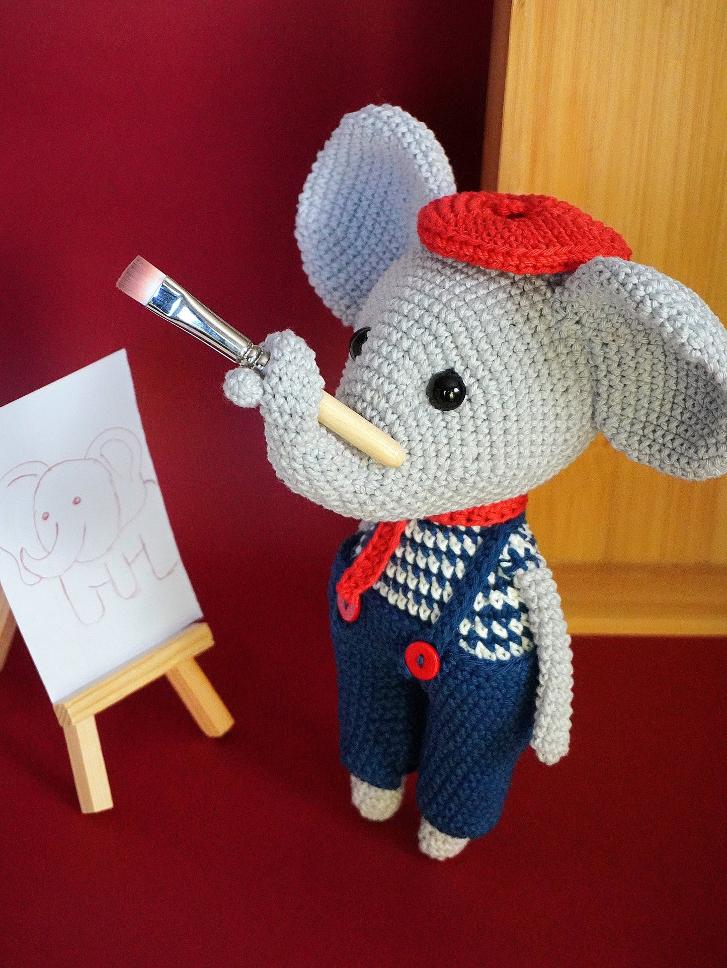 Titi l'éléphant artiste