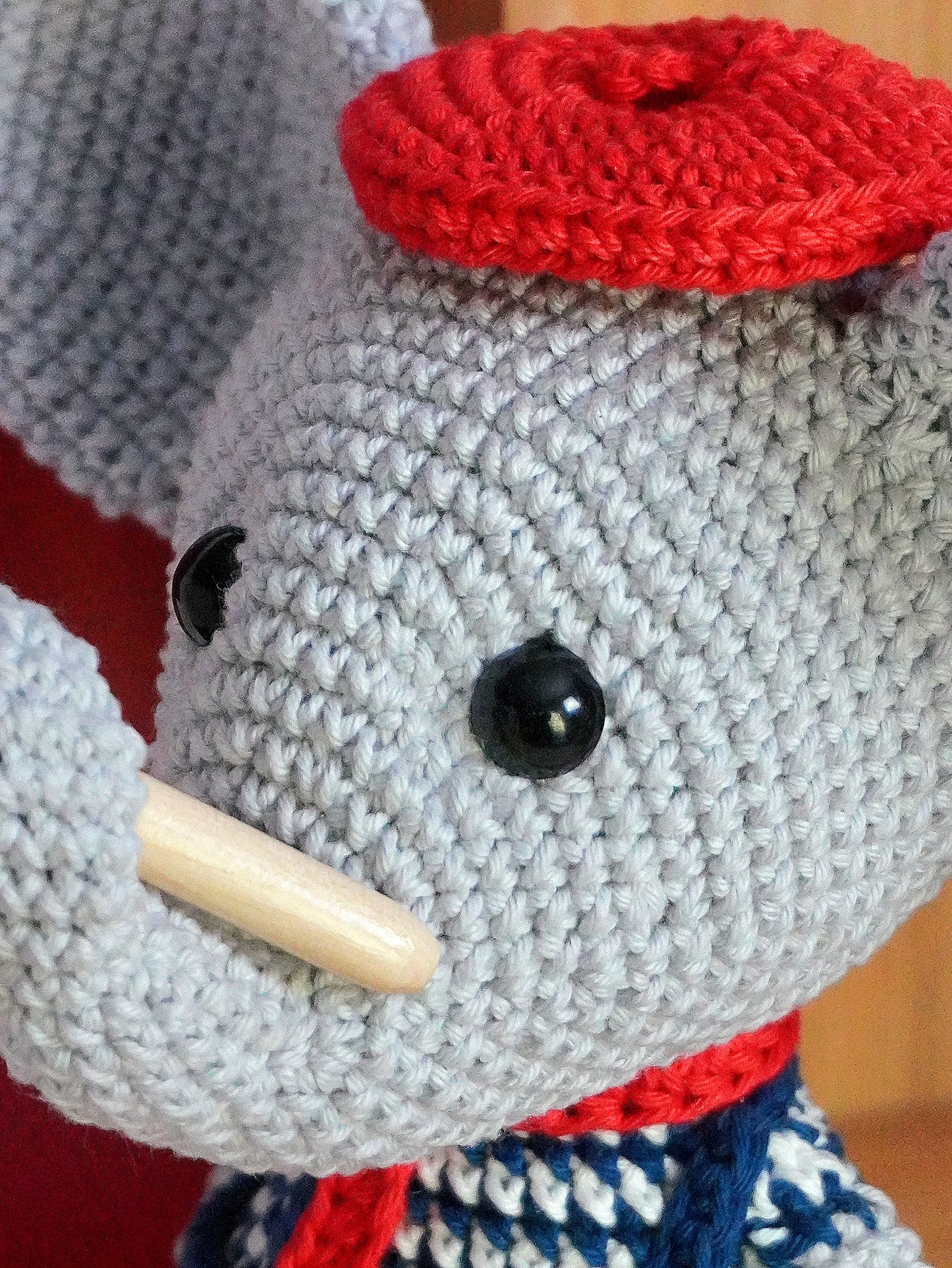Titi l'éléphant artiste